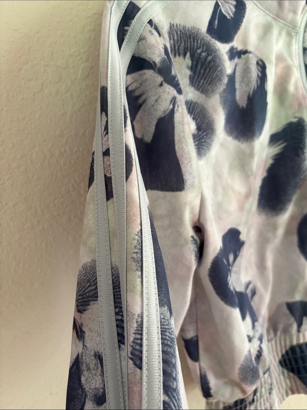 adidas Girls' White Jacket with Blue Graphic Print - Picture 4 of 5